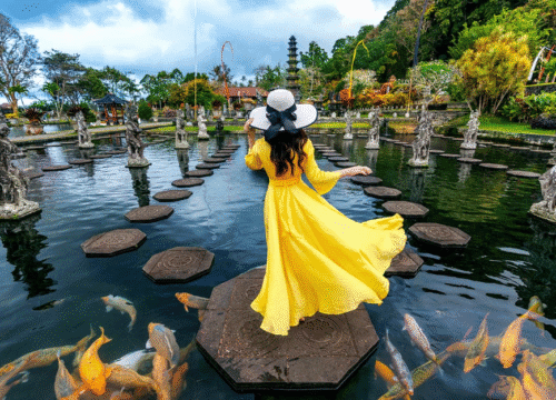 Slow Travel Escapes: Places Where Time Feels Like It Has Paused!!